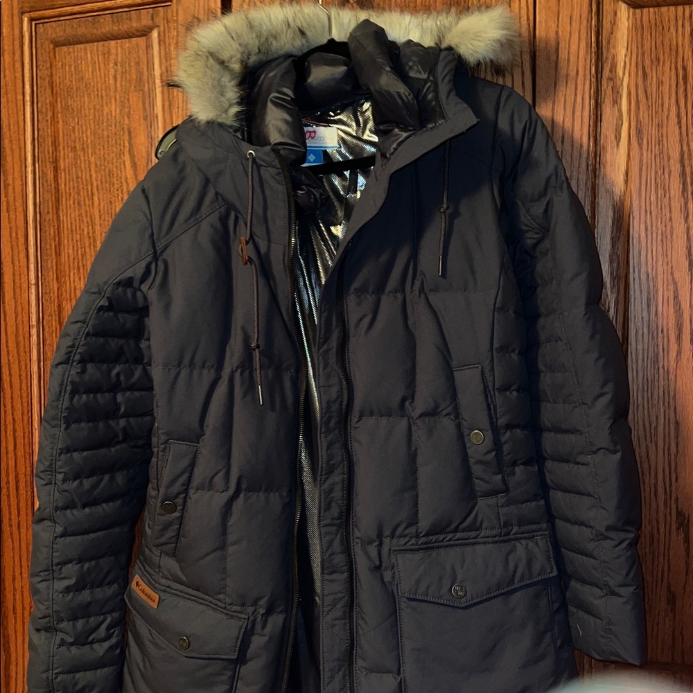 NWOT- Columbia Blue Puffer Jacket